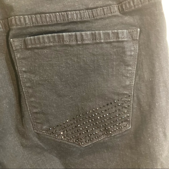 NYDJ Sz 12 Straight Leg  Rhinestone On Back Pockets In Black Jeans - Picture 5 of 7